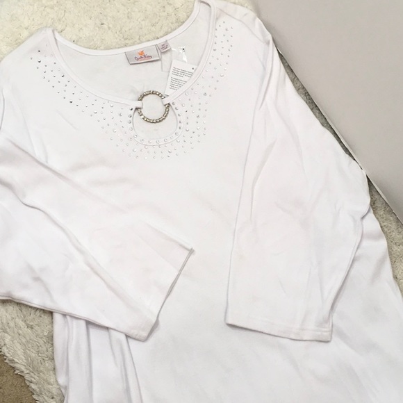 Quacker Factory Tops - Quacker Factory white rhinestone top NWT